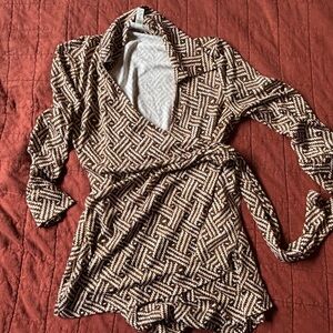 Diane Von Furstenberg Brown Cream Wrap Blouse